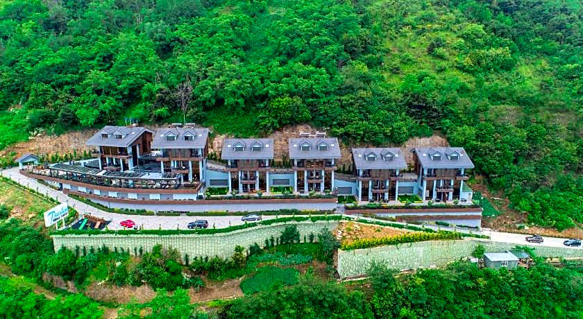 Peerless Villas Hotel