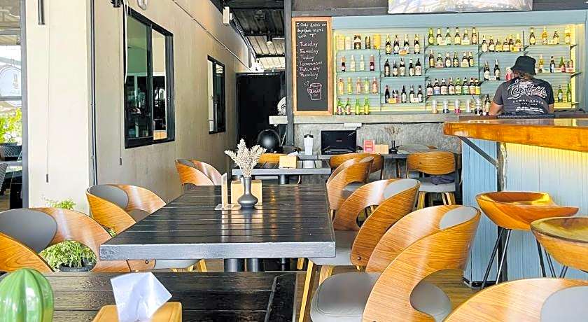 Breakers Hotel Rawai