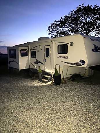 5th Wheel Trailer