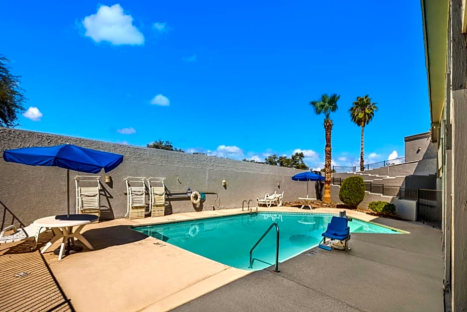 Knights Inn Tucson D.M.A.F Area
