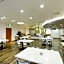 SureStay Plus Hotel by Best Western Shin-Osaka