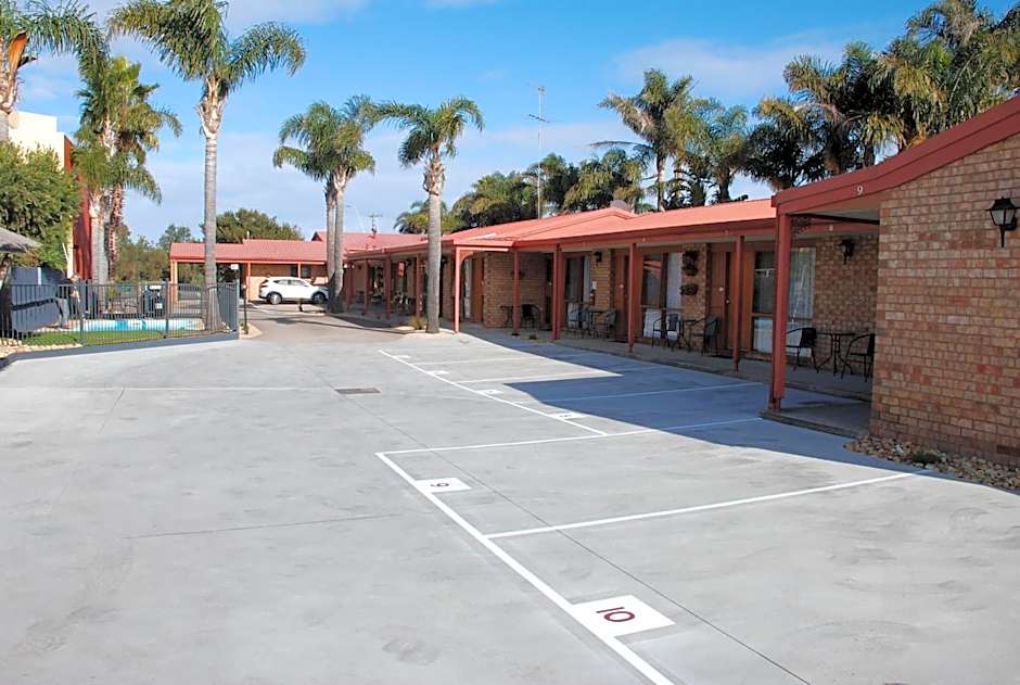 Cunningham Shore Motel