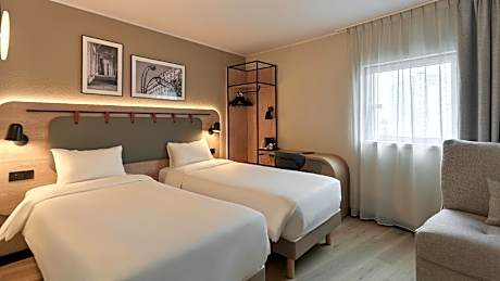 Triple - 3 Single Beds