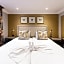 Byron Hotel