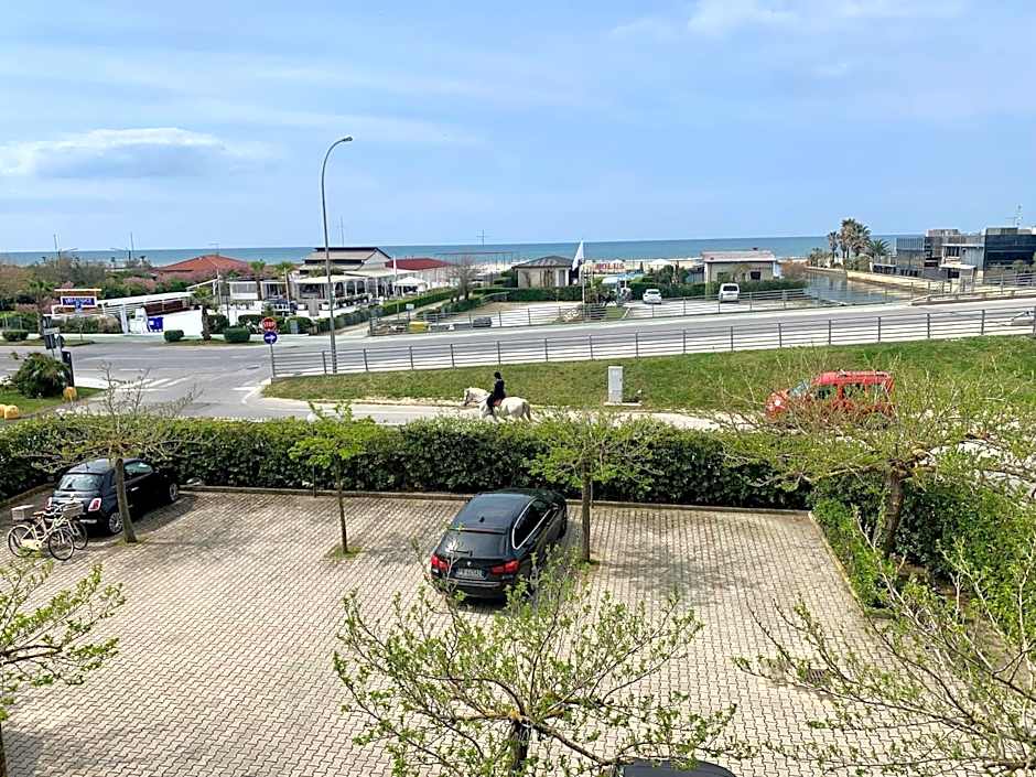 Casa sul mare- House on the sea- VERSILIA