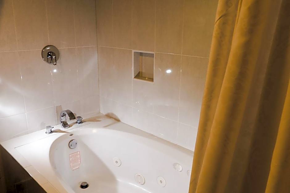 HOTEL CAREYES