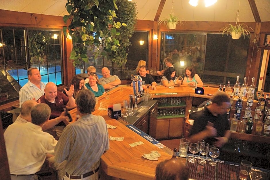 Summit Lodge