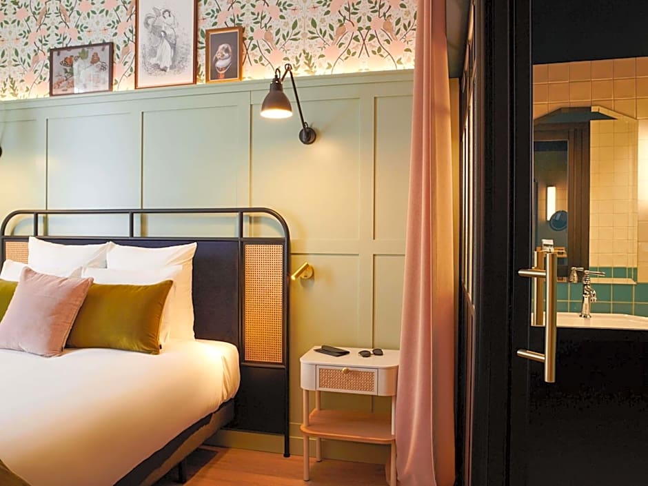 Square Lodge Hotel La Roche sur Yon - Handwritten Collection