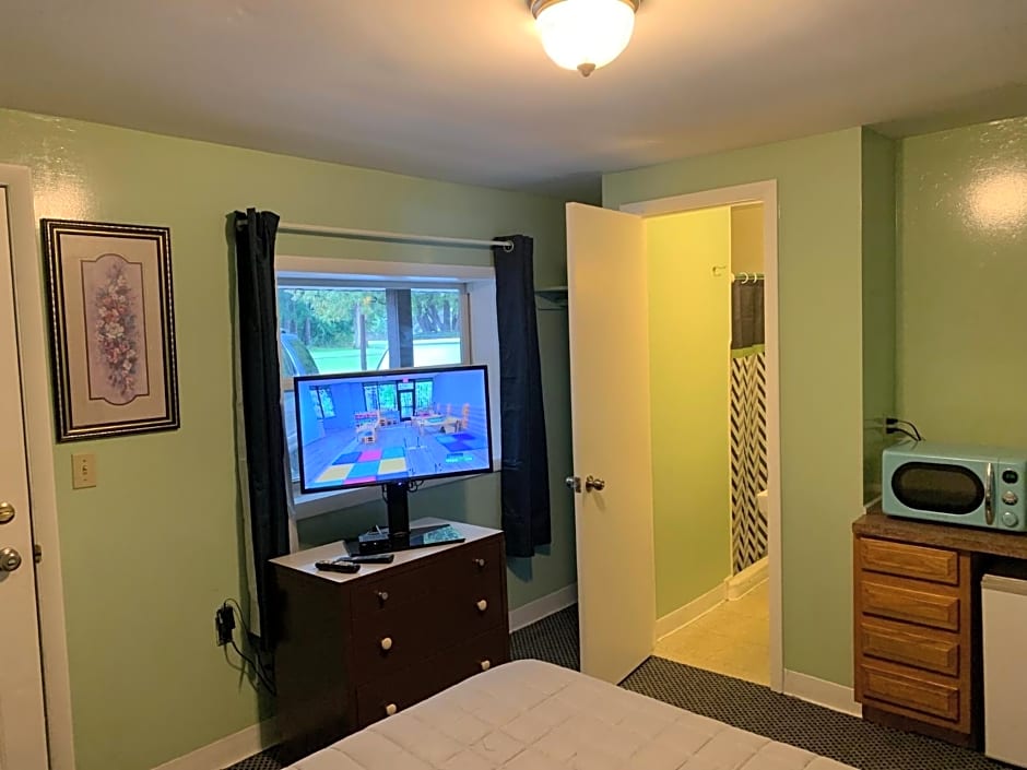 Tour Inn Motel