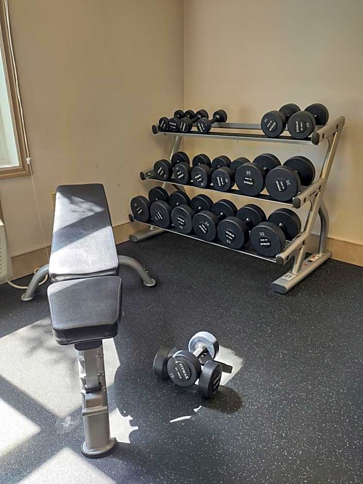 Days Inn & Suites by Wyndham Fort Saskatchewan