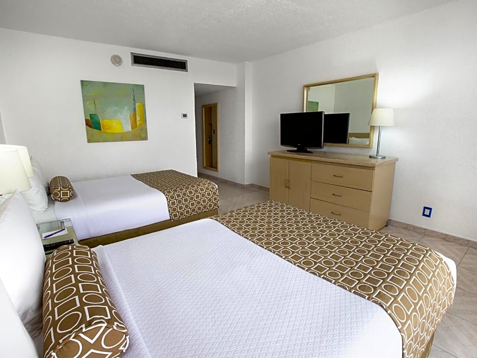 HS HOTSSON Hotel Acapulco