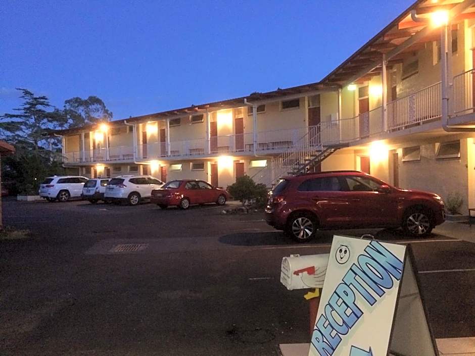 Riverview Motor Inn