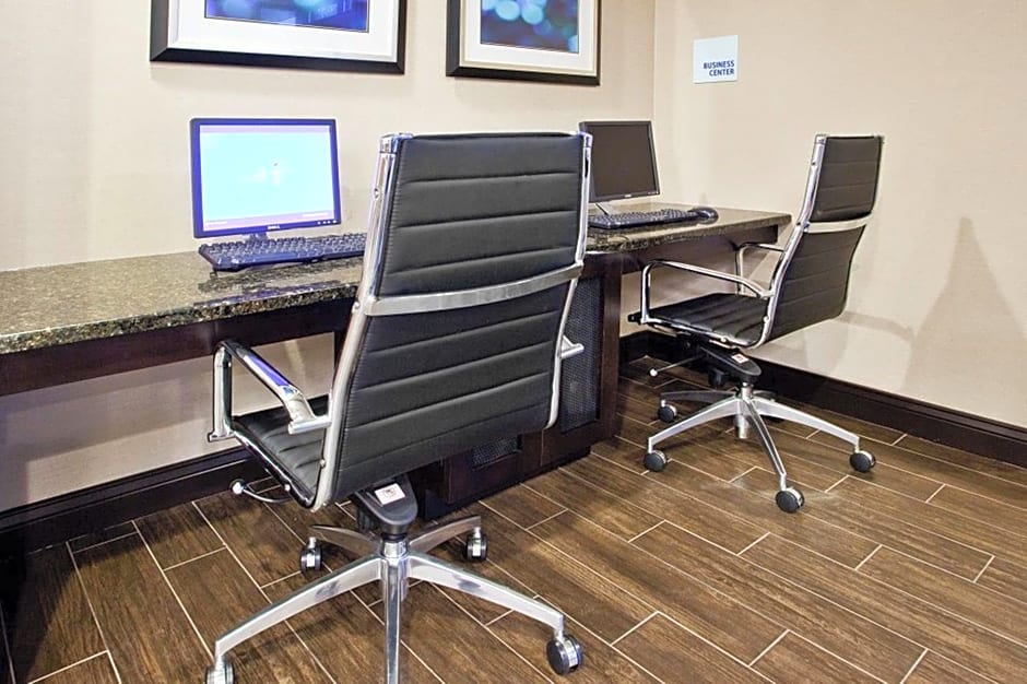 Holiday Inn Express Hotel & Suites Buford NE - Lake Lanier Area By IHG