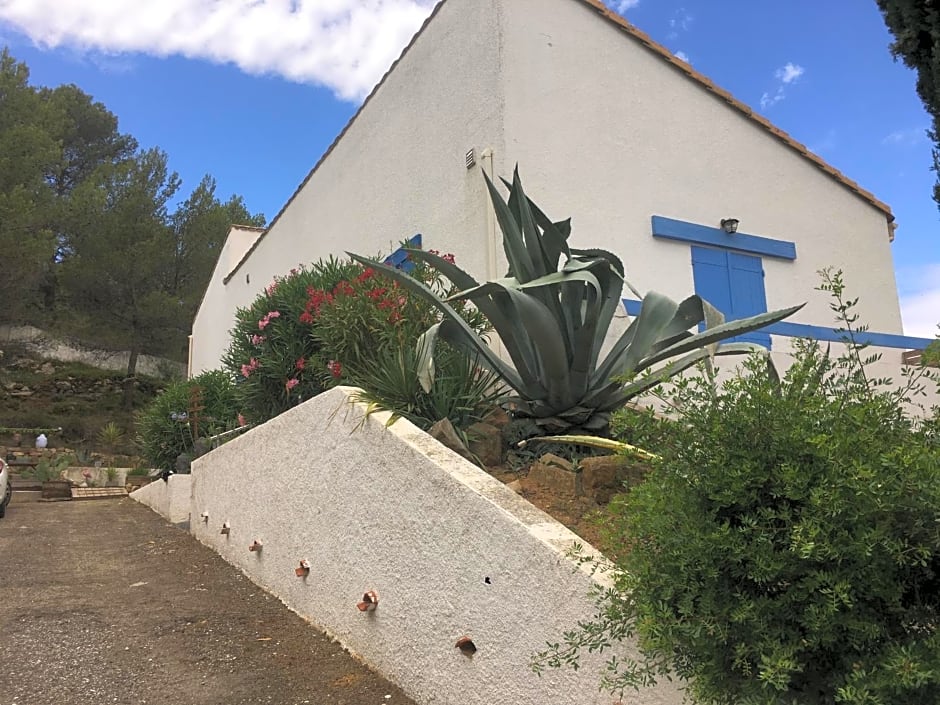 La Villa Du Menhir