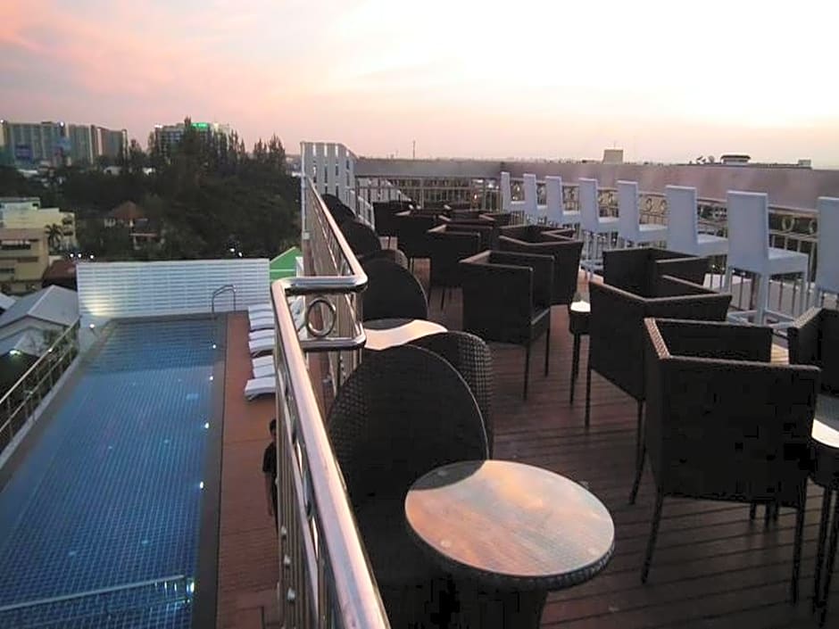 Kavinburi Green Hotel