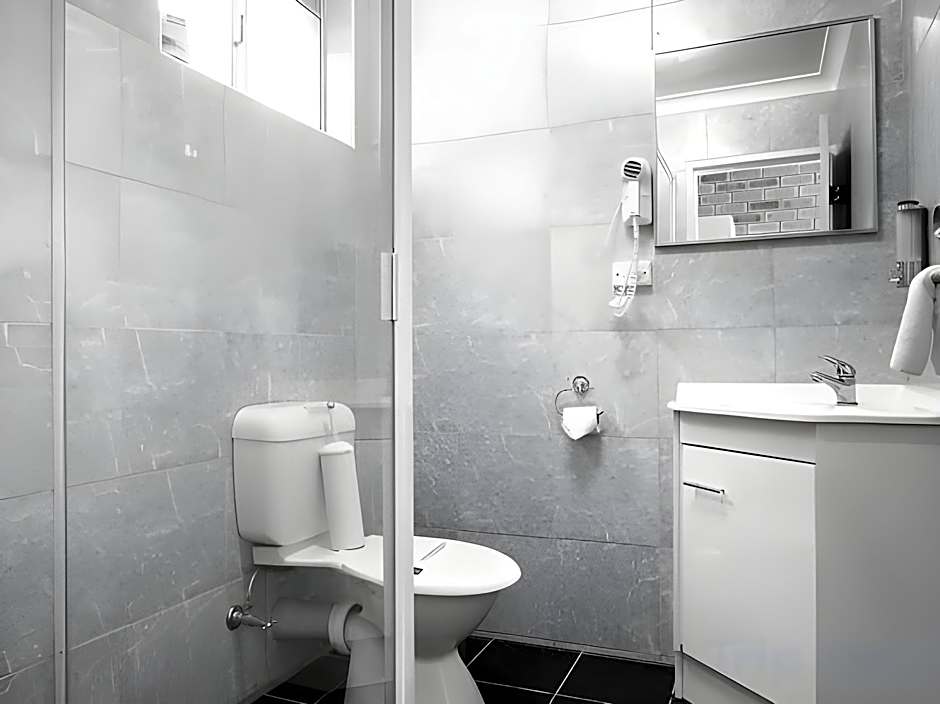 Garden City Motor Inn