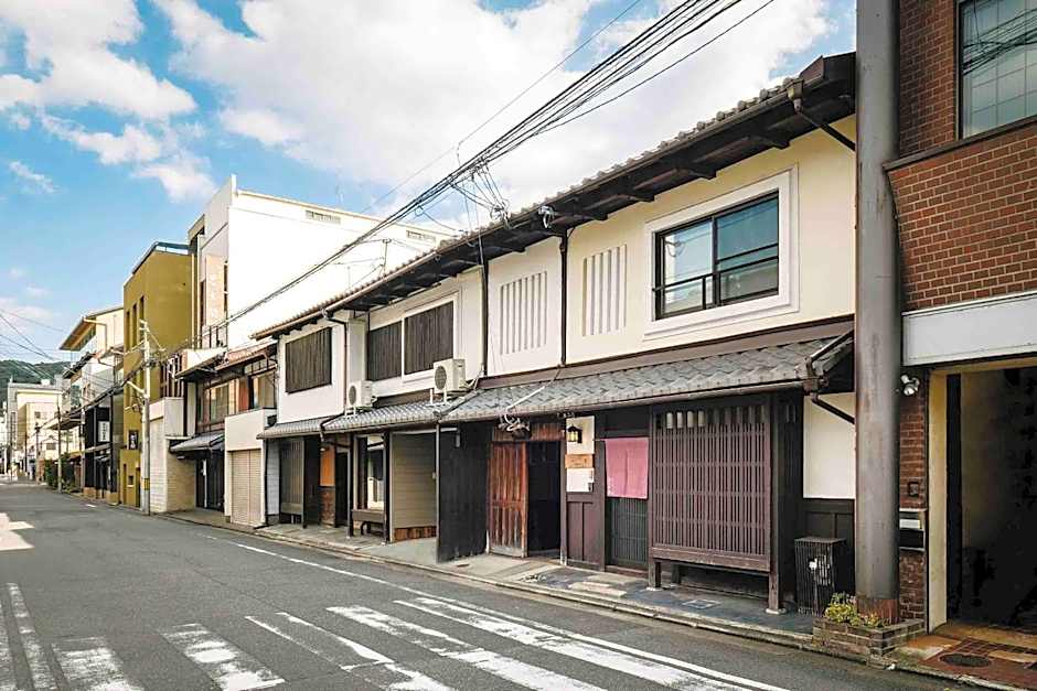 Hatoba an Machiya House