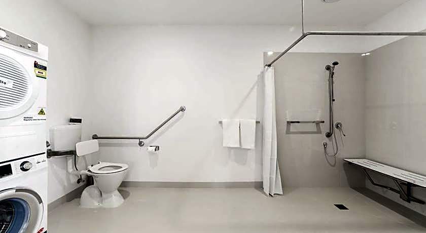 Whitehorse Apartments Hotel