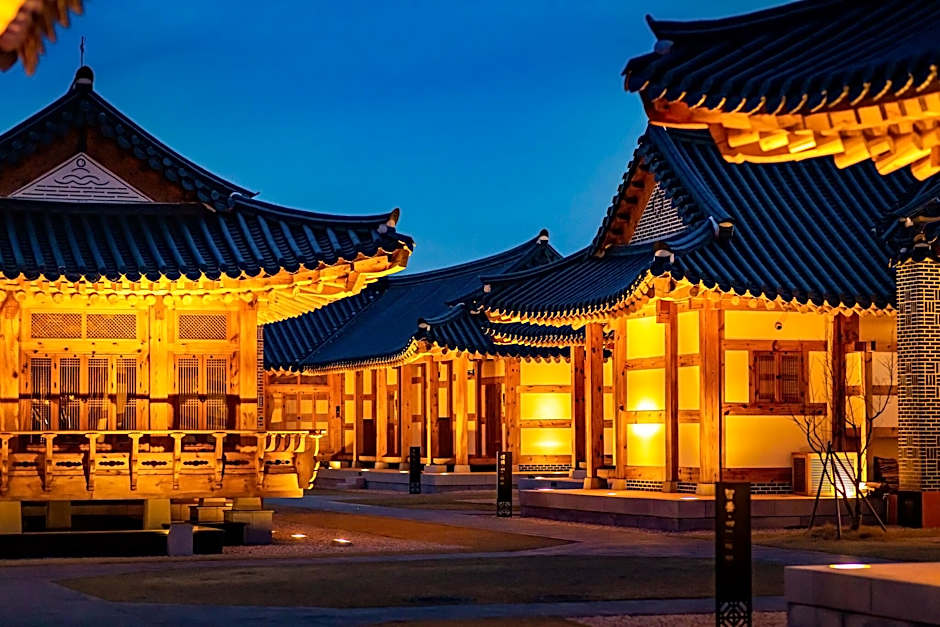 Hanok Hotel Namwonyechon By Kensington