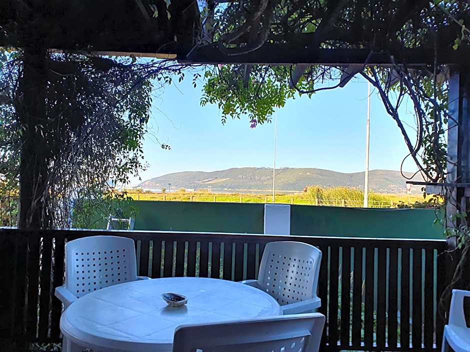 Lakeside Accommodation