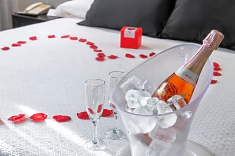 Romantic Offer - Double Room with spa access