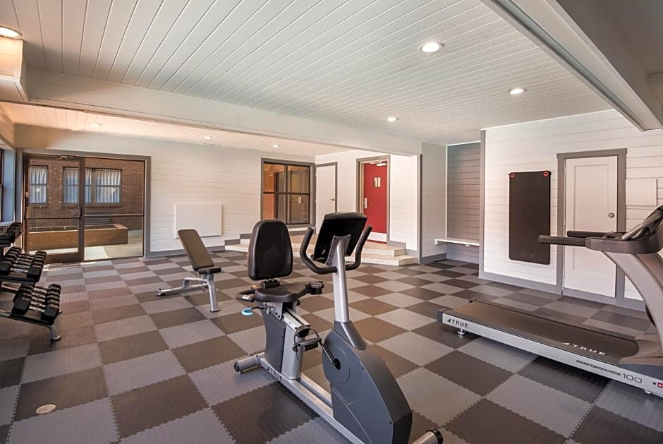 Red Roof Inn & Suites Lexington - Hamburg