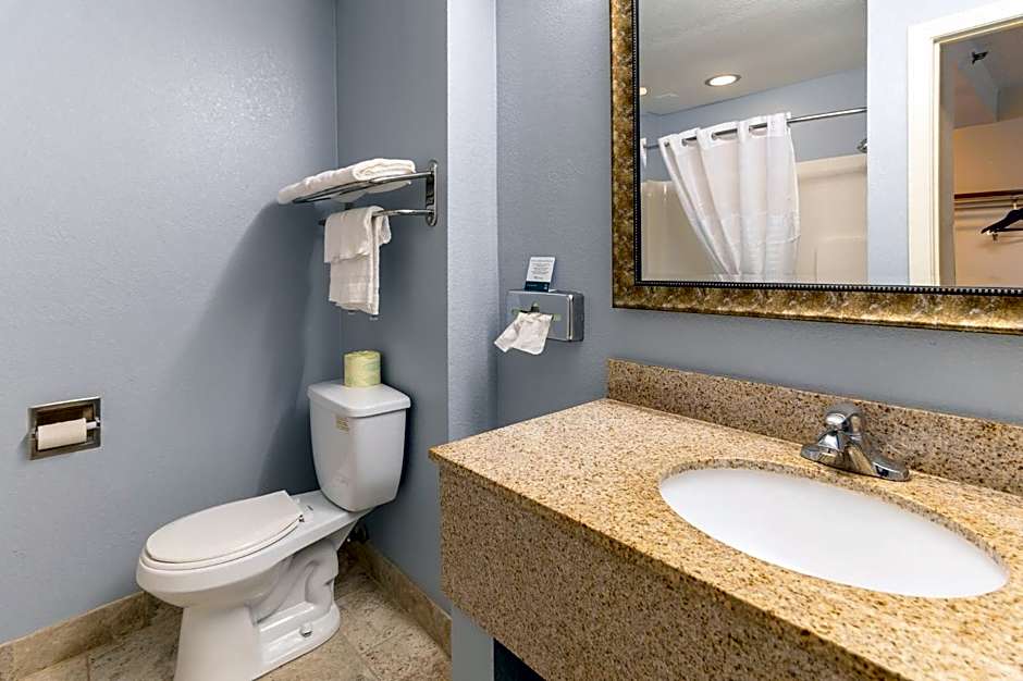 Quality Inn Bourne - Cape Cod