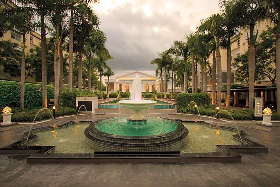 The Green View Hotel