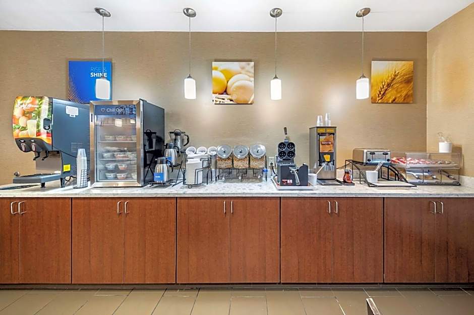 THE ATRIUM HOTEL - SFO AIRPORT FREE! - Shuttle Bus - Parking - WIFI