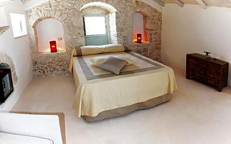 Deluxe Double Room with Castle View