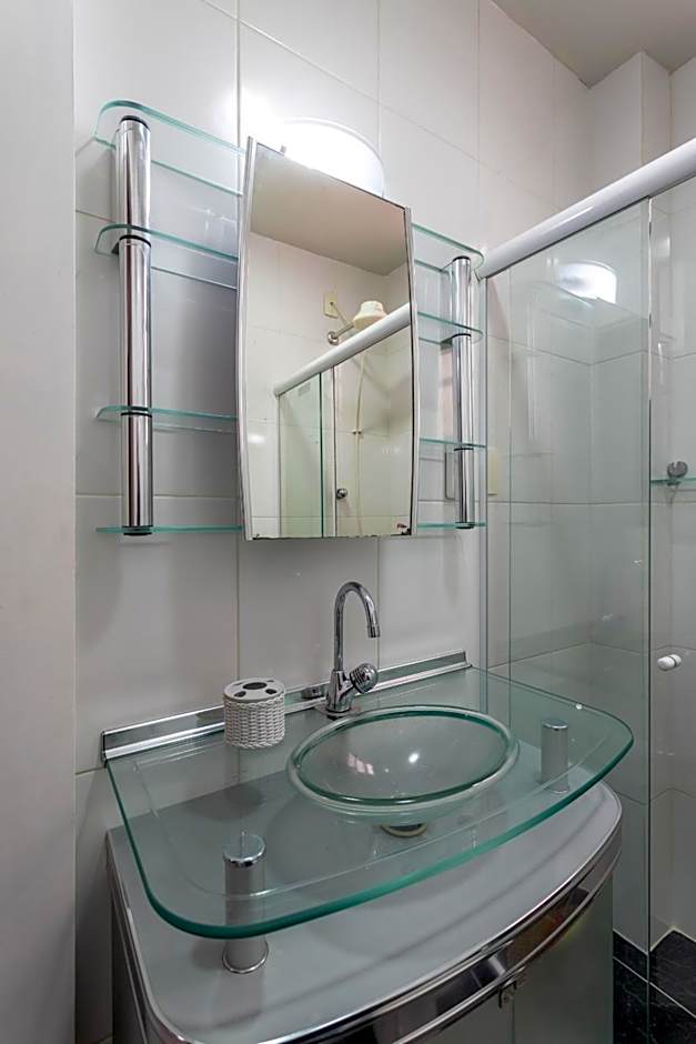 Charme em Copacabana - Ótimo para casais - MVC1103 Z5