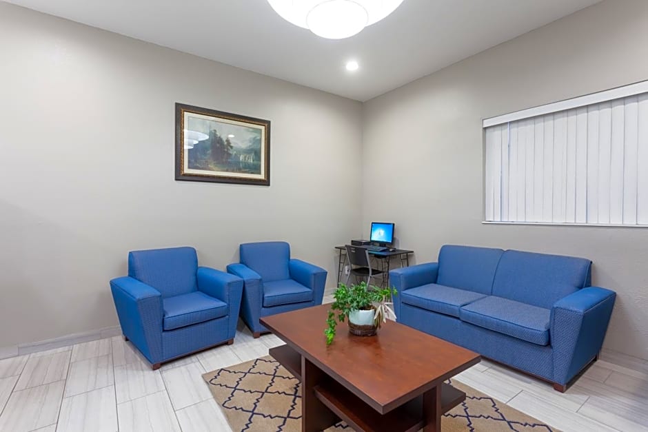 Super 8 by Wyndham Bakersfield South CA