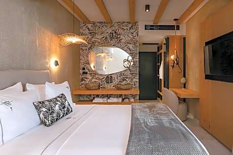 Superior Room with Outdoor Jetted Tub