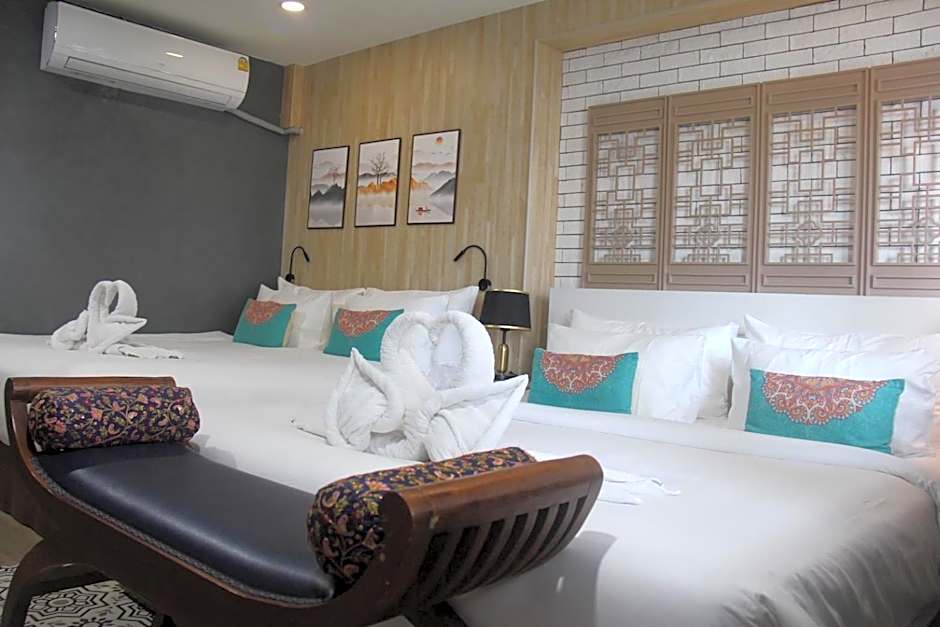 Lynlan Hostel & Cafe