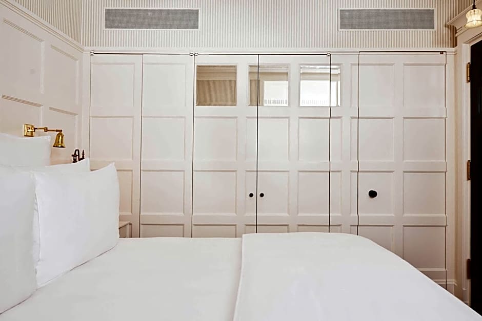 Photo 1 of 8 of Double Room