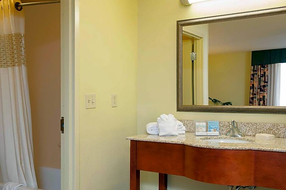 Hampton Inn By Hilton Macomb