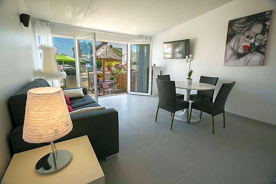Le Grand Large Bord de Mer Hotel & Appartements