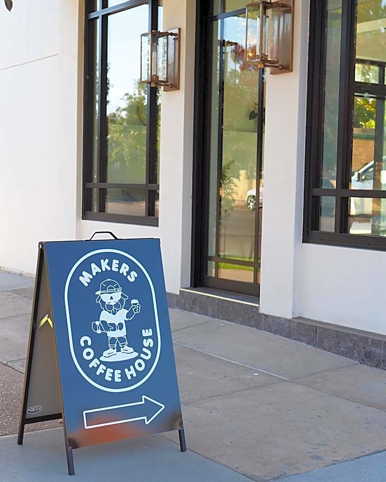 St Hugh Hotel Wagga Wagga