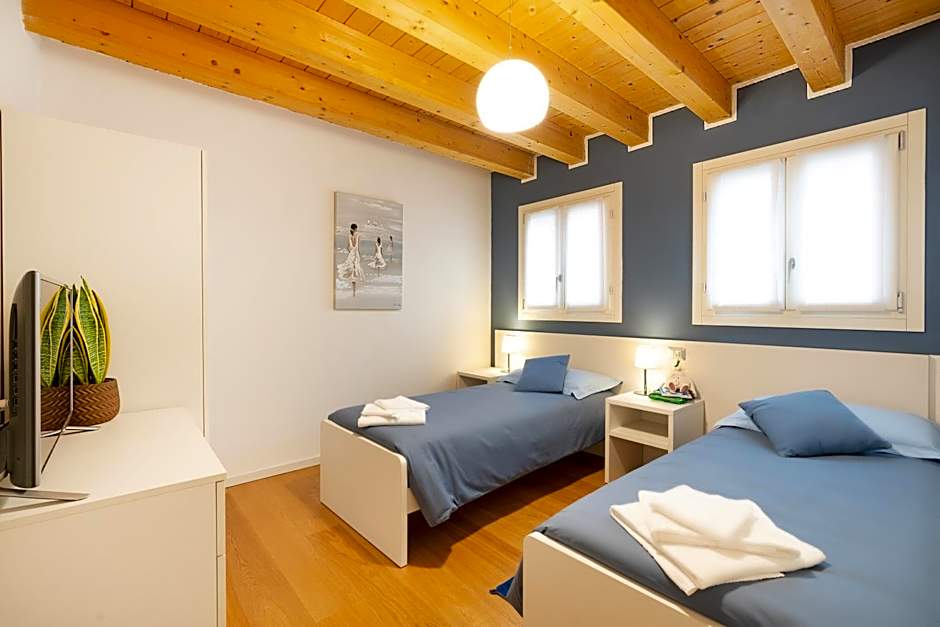 Ca' Degli Antichi Giardini Apartments