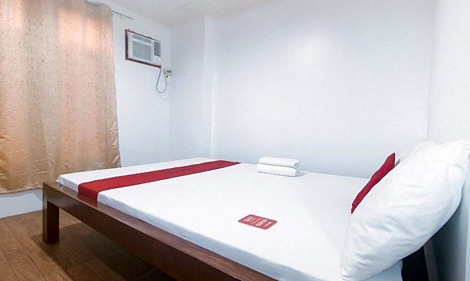 RedDoorz @ Mina's Place 2 Banez Ville Tacloban