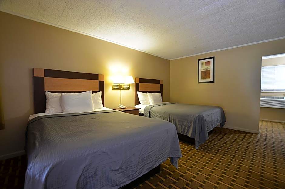 Travelowes Motel - Maggie Valley