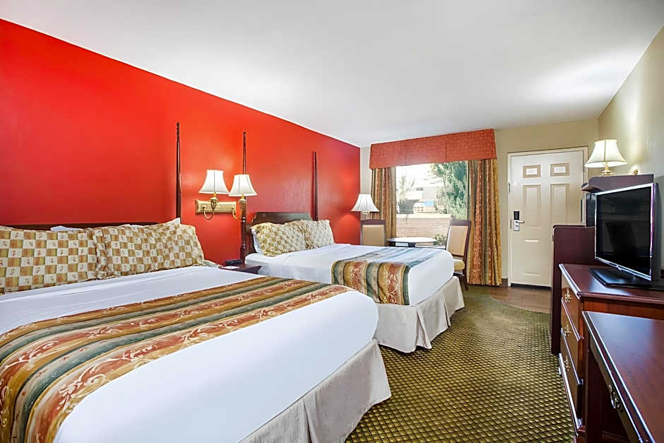 Suburban Studios – Cordele, GA