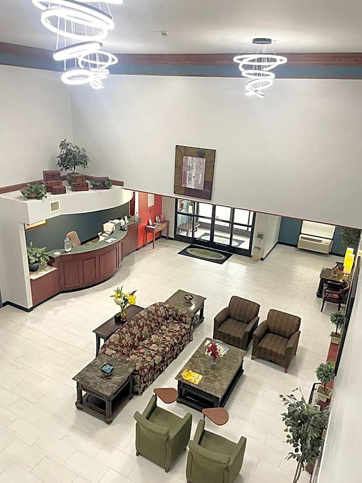 Grand Vista Hotel & Suites