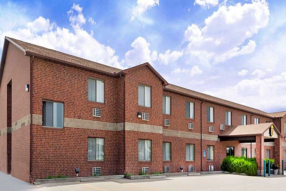 Super 8 by Wyndham Chanute