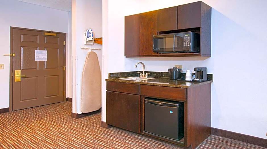 Holiday Inn Express Hotel & Suites Chicago-Deerfield/Lincolnshire By IHG