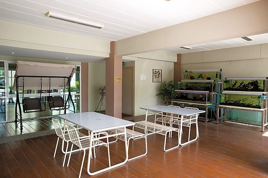 Burapha Bangsaen Garden Apartment