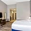 La Quinta Inn & Suites by Wyndham Miramar Beach-Destin