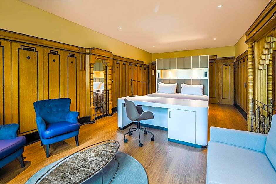 NH Amsterdam Schiller