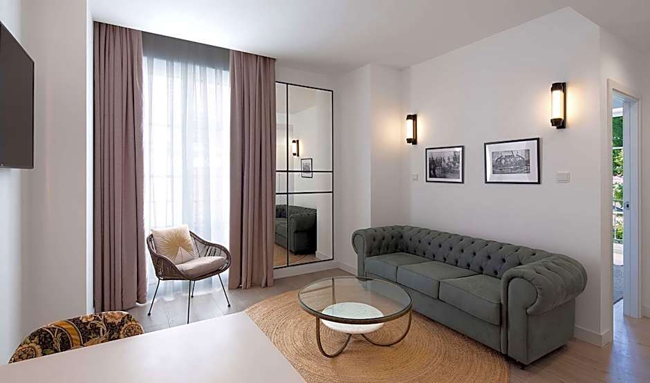 Atocha Hotel Madrid, Tapestry Collection by Hilton