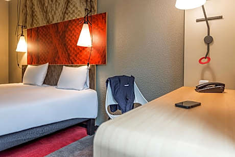 Standard Room with 1 double bed
